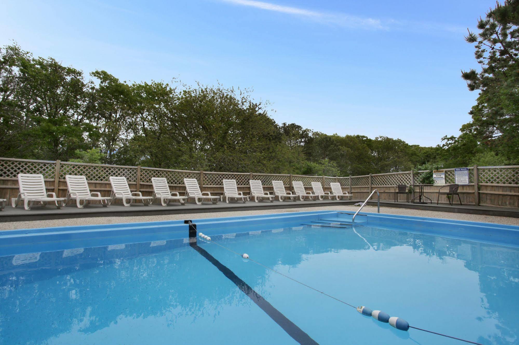 Cape Cod Veranda Motel South Yarmouth Exterior photo