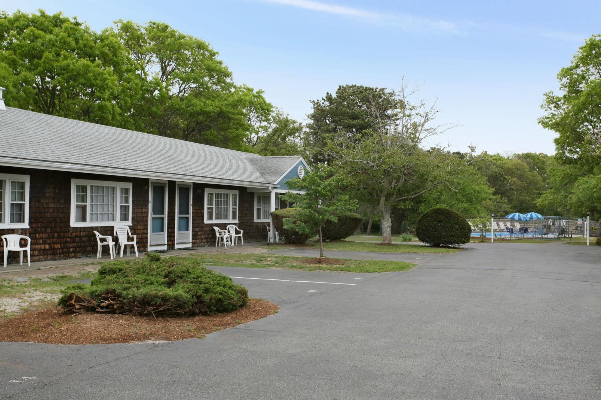 Cape Cod Veranda Motel South Yarmouth Exterior photo